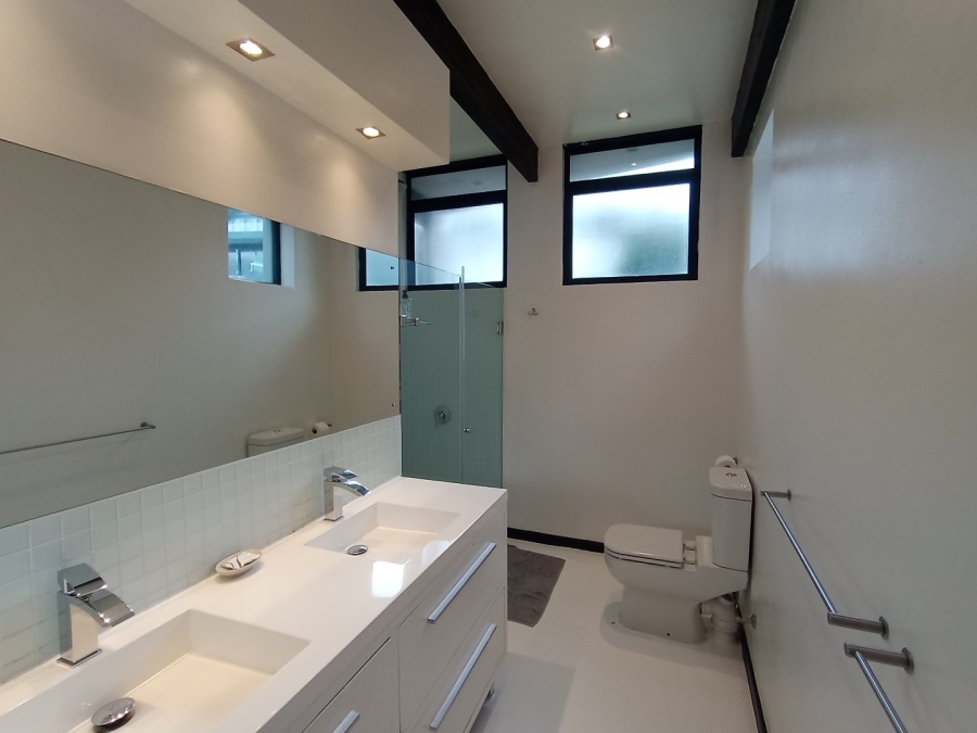 To Let  Bedroom Property for Rent in Camps Bay Western Cape